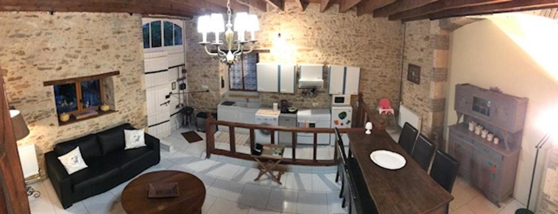 Holiday Home La Brijopa Bazoges-en-Pareds Екстериор снимка